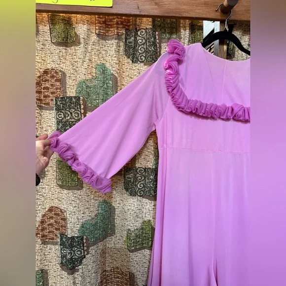 Vintage 1960s RARE Pink Ruffled Loungewear Jumpsuit - Picture 6 of 12